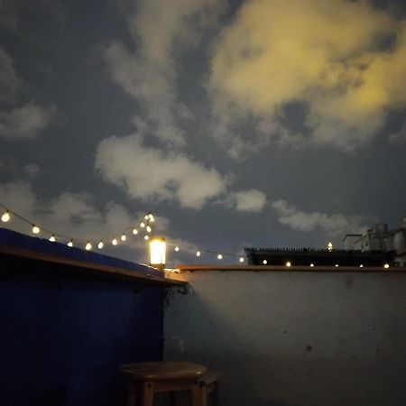 Amazing Khaosan Hostel Бангкок Экстерьер фото