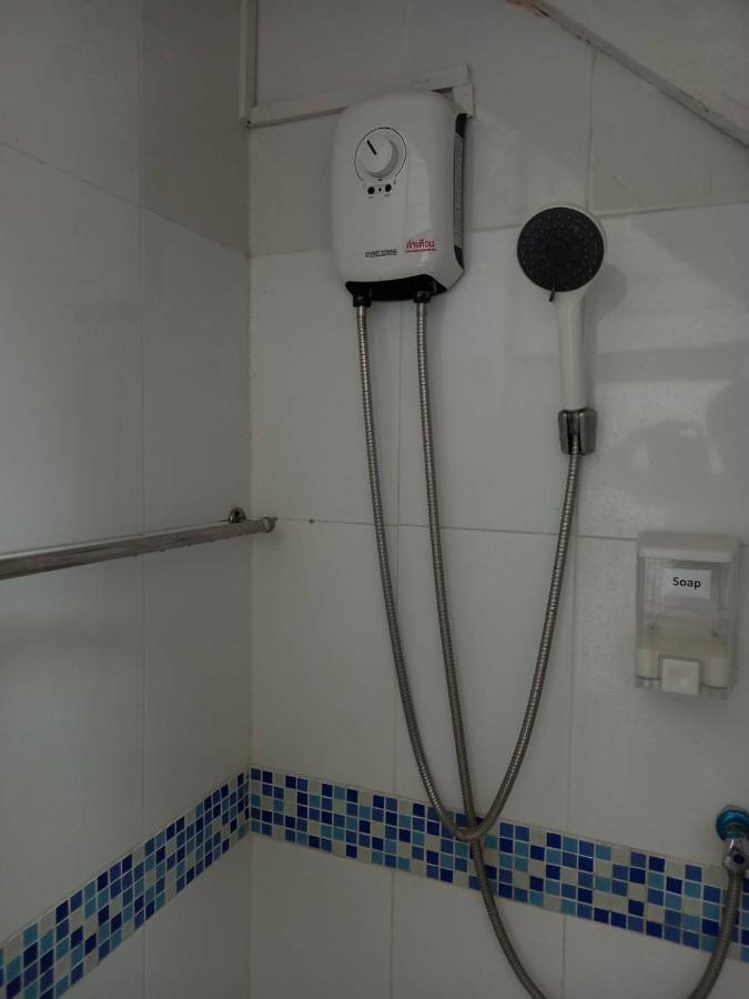 Amazing Khaosan Hostel Бангкок Экстерьер фото