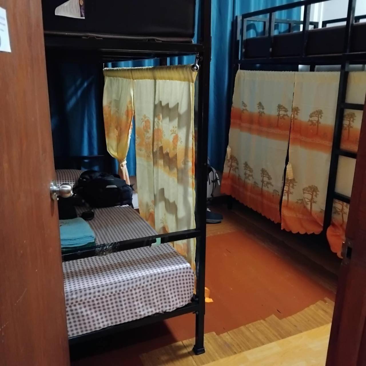 Amazing Khaosan Hostel Бангкок Экстерьер фото