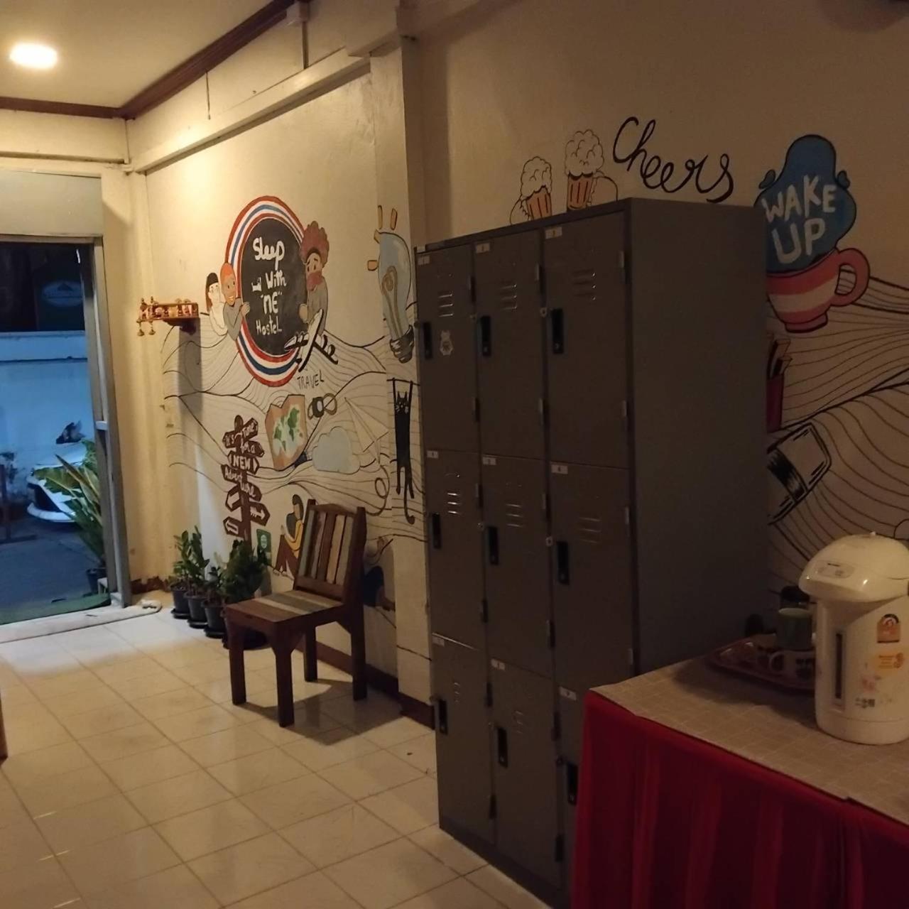 Amazing Khaosan Hostel Бангкок Экстерьер фото