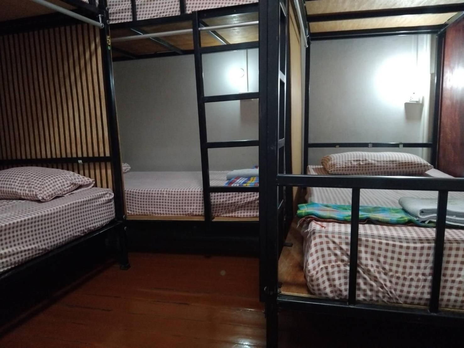 Amazing Khaosan Hostel Бангкок Экстерьер фото